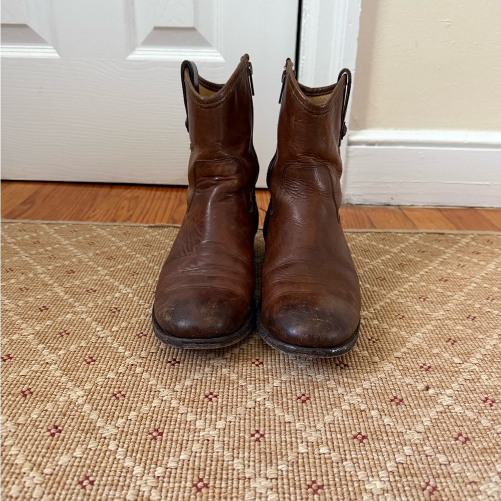 Short Frye Melissa Button Boots